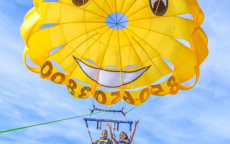 Parasailing Destin, Florida